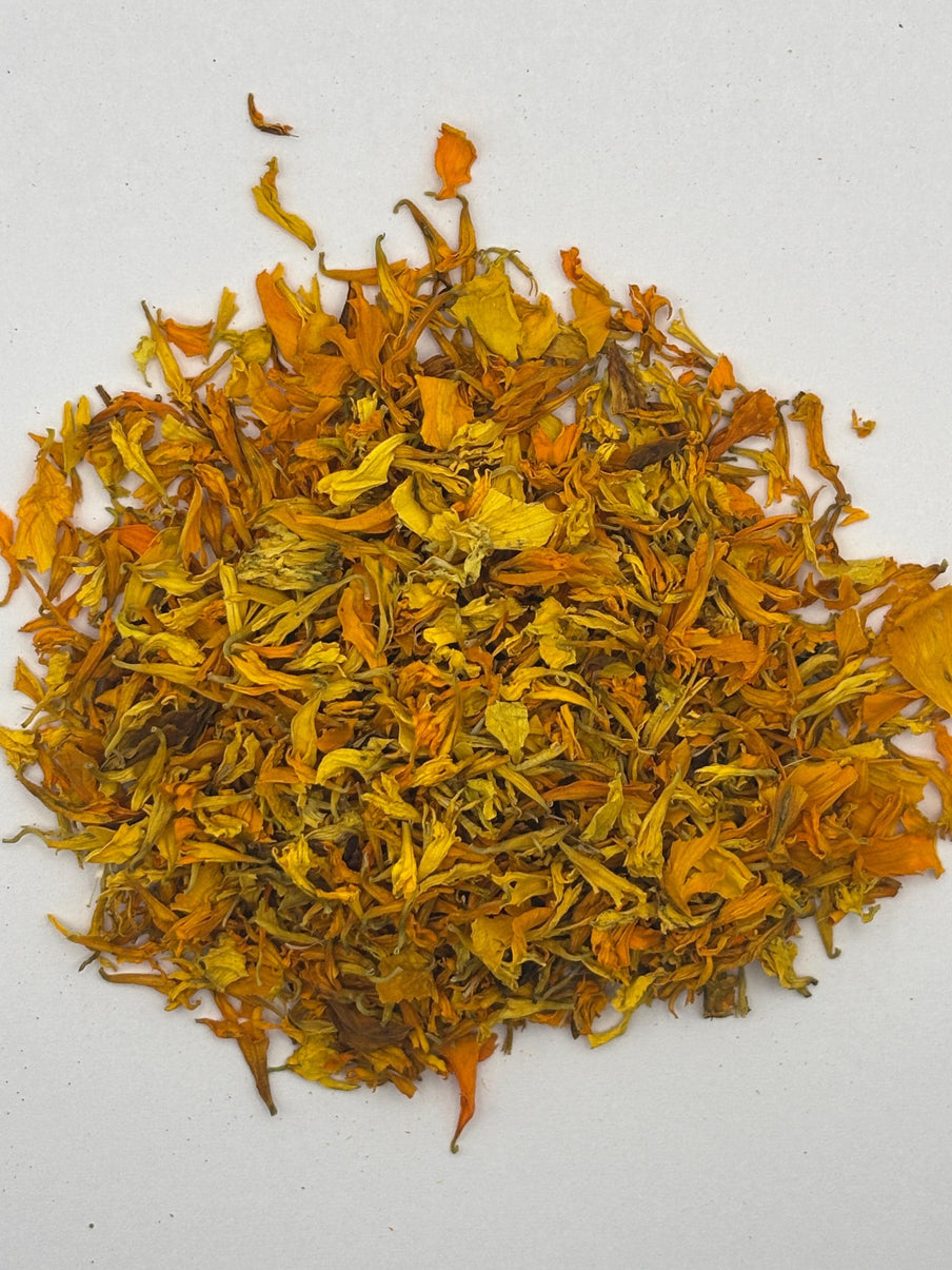Dried Marigold Petals | Calendula Flowers | Natural Floral Confetti | Potpourri Ingredient | Soap Making | Candle Making | Wedding Decor